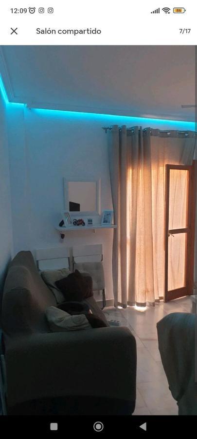 Habitacion Privada, Apartamento Centro Malaga Cerca De La Playa Exterior photo